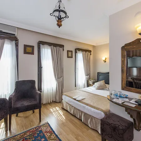 Gasthuis Naz Wooden House 3*