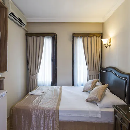Naz Wooden House 3* Isztambul
