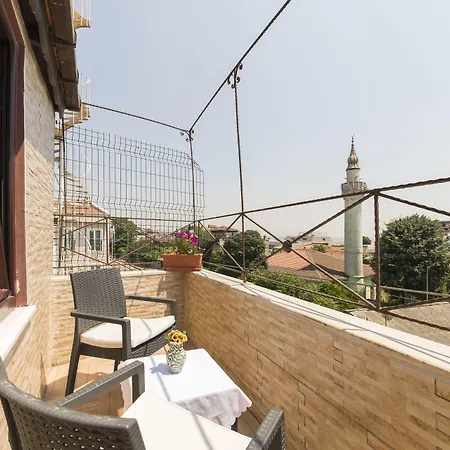 Naz Wooden House 3* איסטמבול