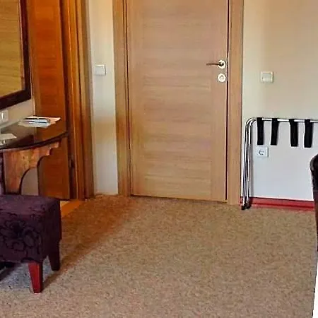 Naz Wooden House 3* Isztambul