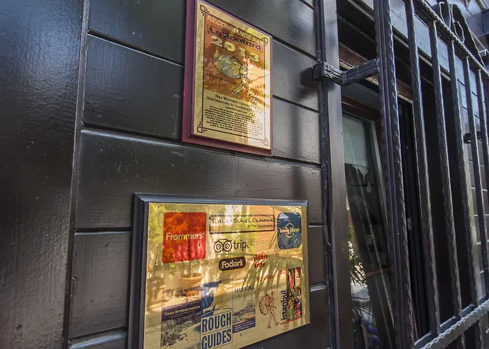 Πανσιόν Naz Wooden House Κωνσταντινούπολη