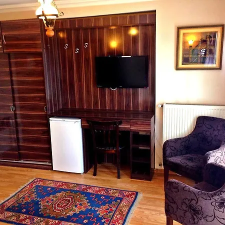 Naz Wooden House 3*