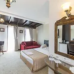 Vendégház Naz Wooden House 3*