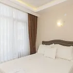 Naz Wooden House 3* Isztambul
